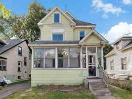 featured image of 1109 13th Ave Se