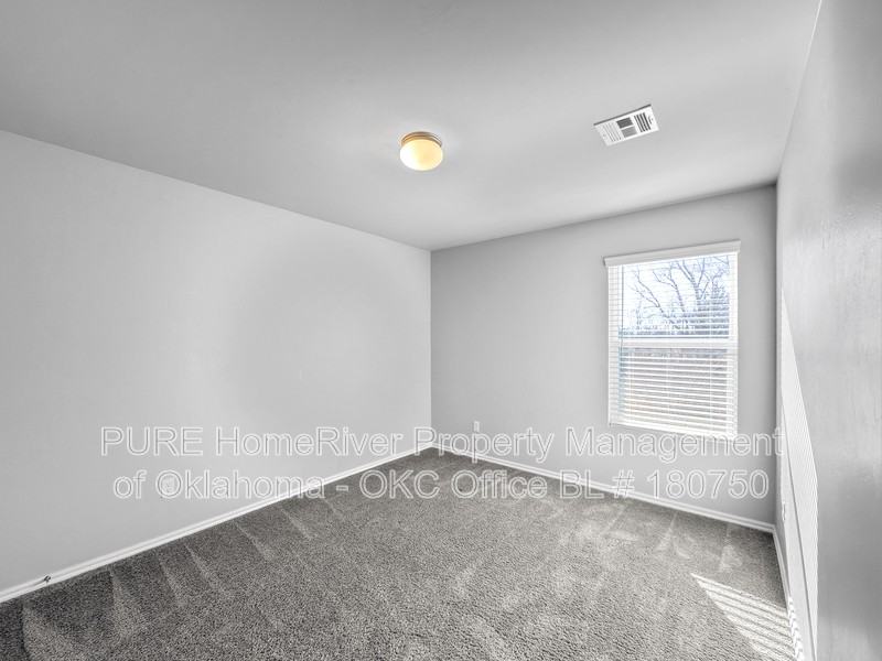 1504 Sandstone Dr - Photo 7 of 20