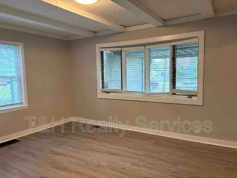 4343 Spann Ave - Photo 6 of 25