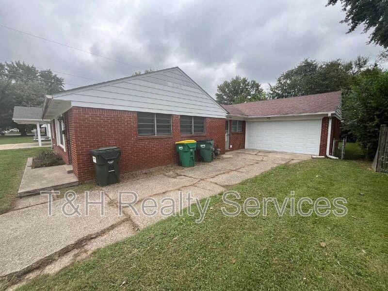 5130 Ford St - Photo 4 of 31
