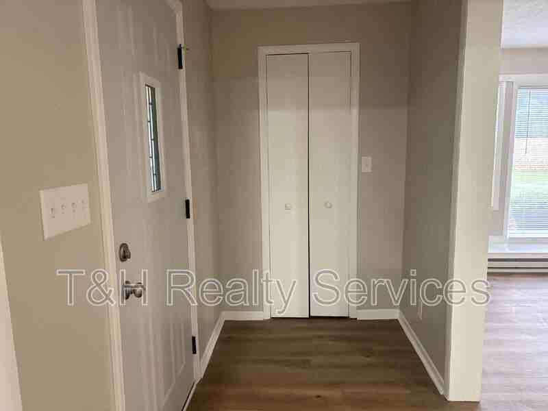 3180 Blue Bluff Rd - Photo 6 of 28