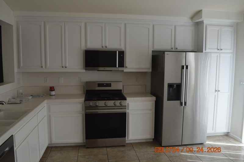 1478 La Sierra St - Photo 4 of 22