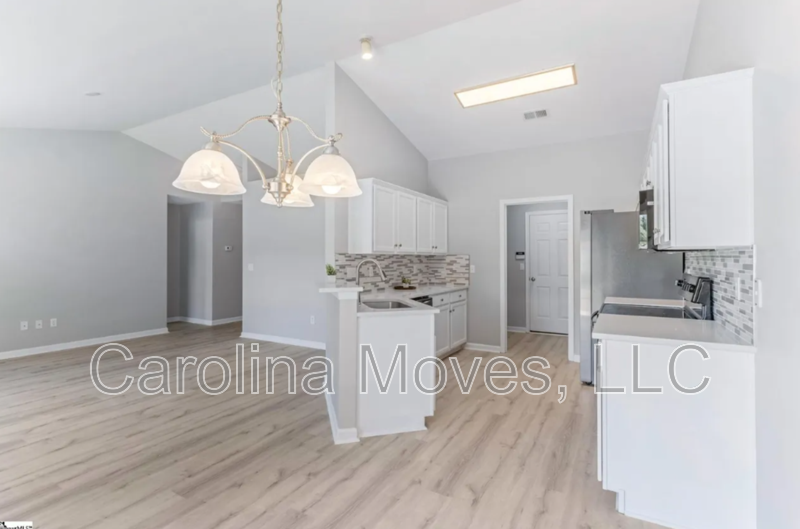 104 Becket Ct - Photo 5 of 30