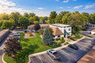 The Groves Apartments - Photo 1 of 1