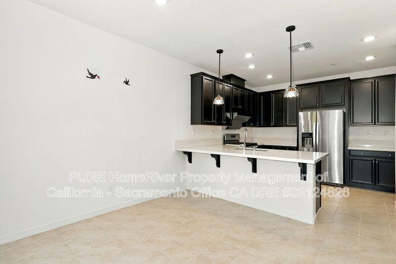 4163 Gloster Way - Photo 4 of 26