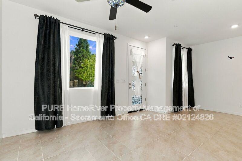 4163 Gloster Way - Photo 5 of 26