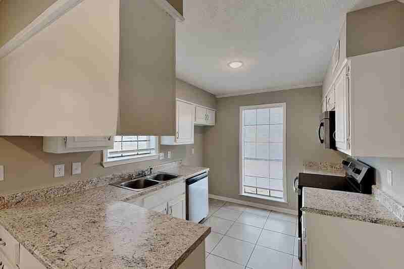 7341 Isherwood Rd - Photo 5 of 18