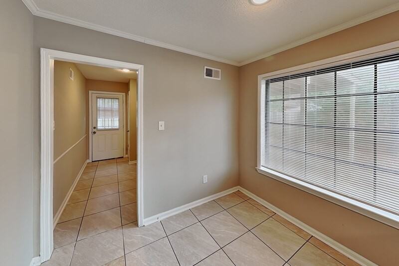 7341 Isherwood Rd - Photo 7 of 18