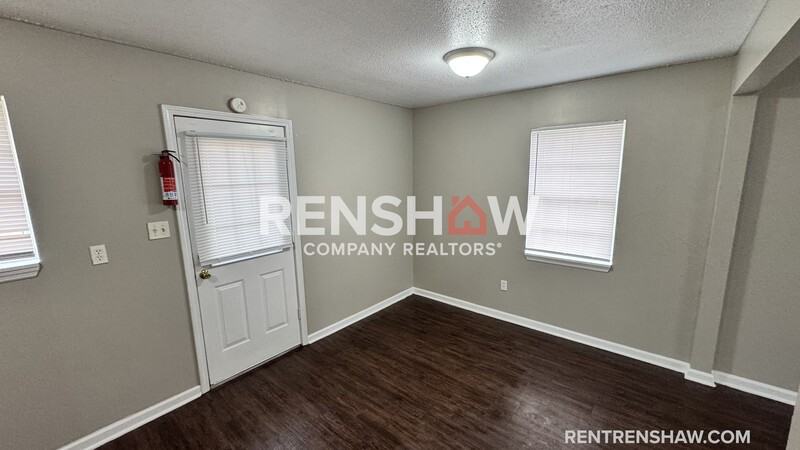 349 Navy Dr - Photo 5 of 13