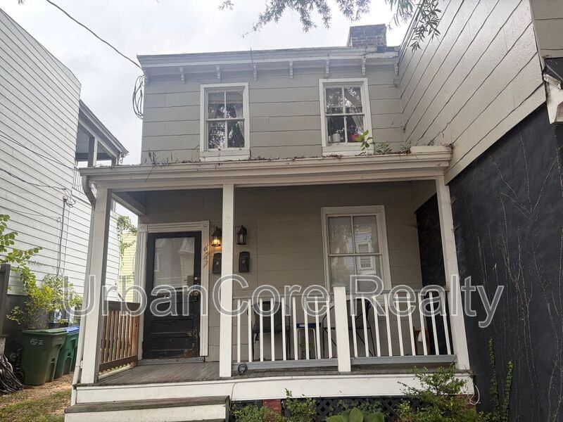 627 N 27th St #A - Photo 2 of 21