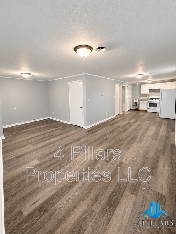 4030 Alexander Ave #1 - Photo 3 of 18