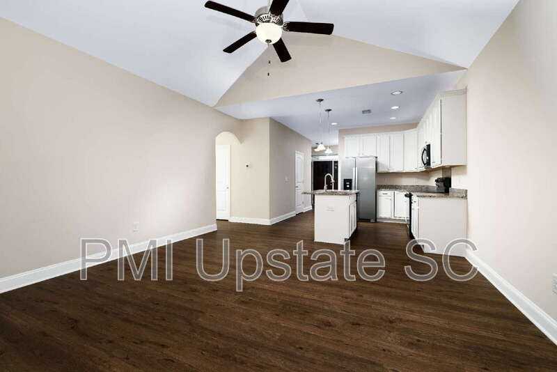 567 Chantry Ln - Photo 6 of 27