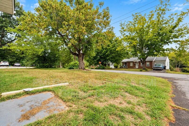 212 W End Ave #A - Photo 4 of 26