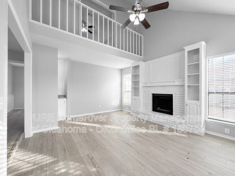 2113 Ne 9th St - Photo 2 of 22