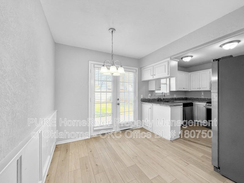 2113 Ne 9th St - Photo 3 of 22