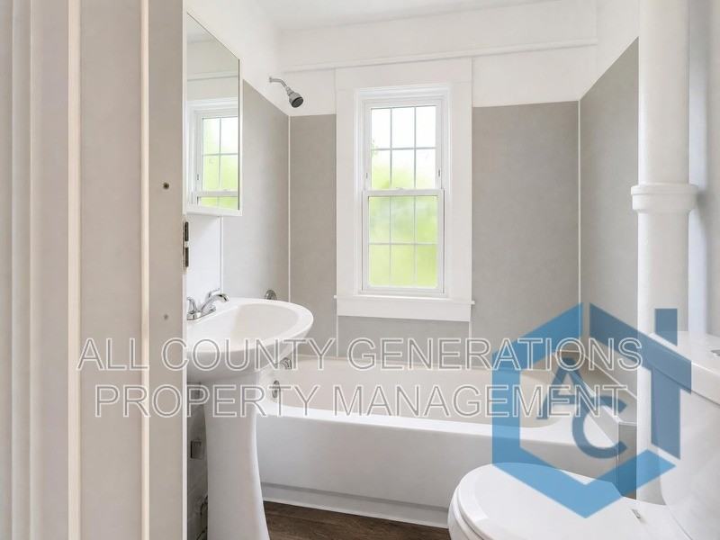 10800 Shale Ave - Photo 6 of 15