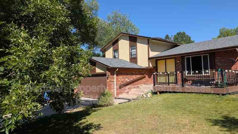 6371 Galway Dr - Photo 2 of 35