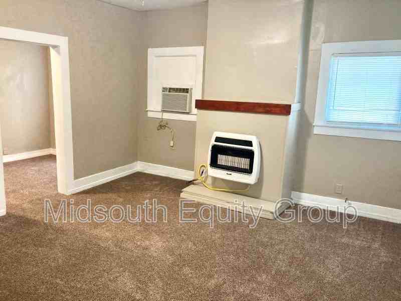 3022 Anderson St - Photo 2 of 22