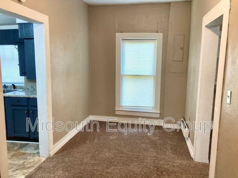 3022 Anderson St - Photo 6 of 22