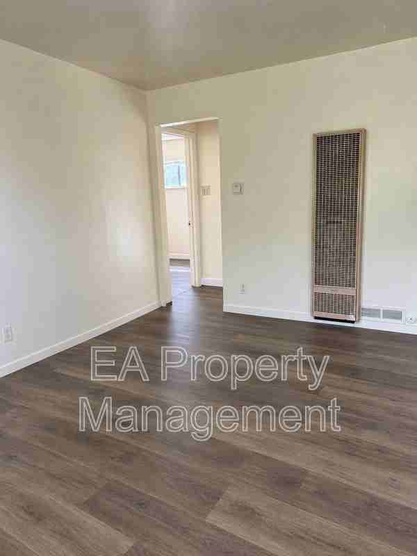 2121 Gold Ave Se #12 - Photo 4 of 13
