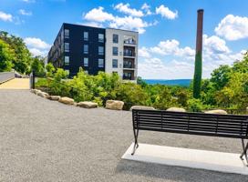 featured image of 121 Lake St