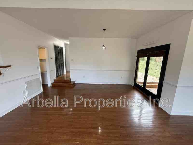 4201 Wayland Blvd - Photo 7 of 26