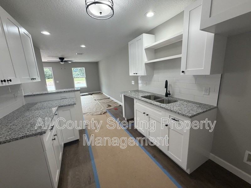218 Sw Tigerview Gln #1-6 - Photo 6 of 15