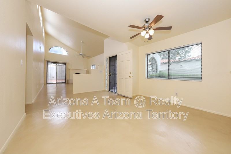 2260 N Camino De Esperanto - Photo 5 of 26