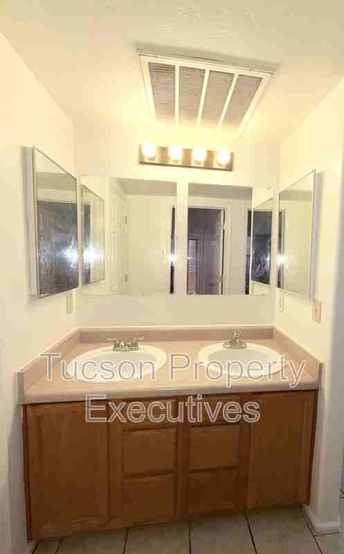 1717 E Glenn St #5103 - Photo 7 of 22