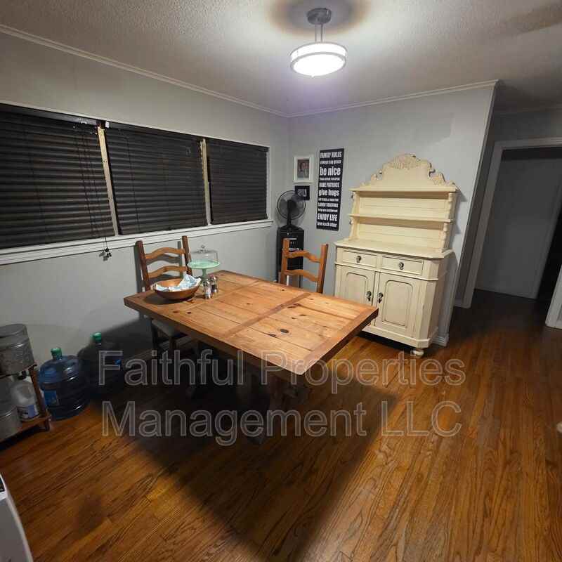 317 Bascom Rd - Photo 3 of 7