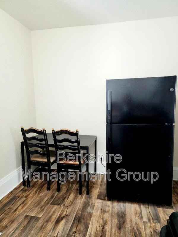 118 S Lake Ave - Photo 7 of 12