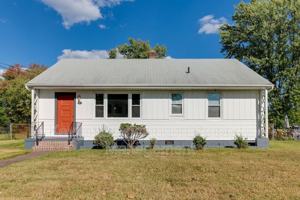 featured image of 4817 Sydclay Dr