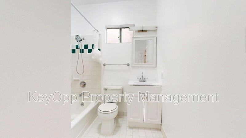 1954 Mcallister St #A - Photo 5 of 16