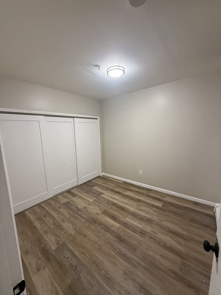 1206 BERGENLINE - Photo 2 of 6