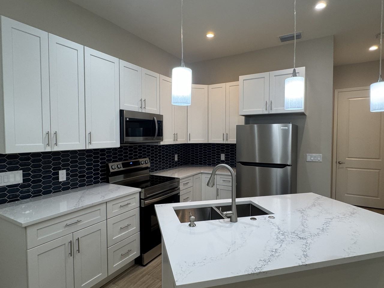 26514 Explorer Road - Photo 3 of 18
