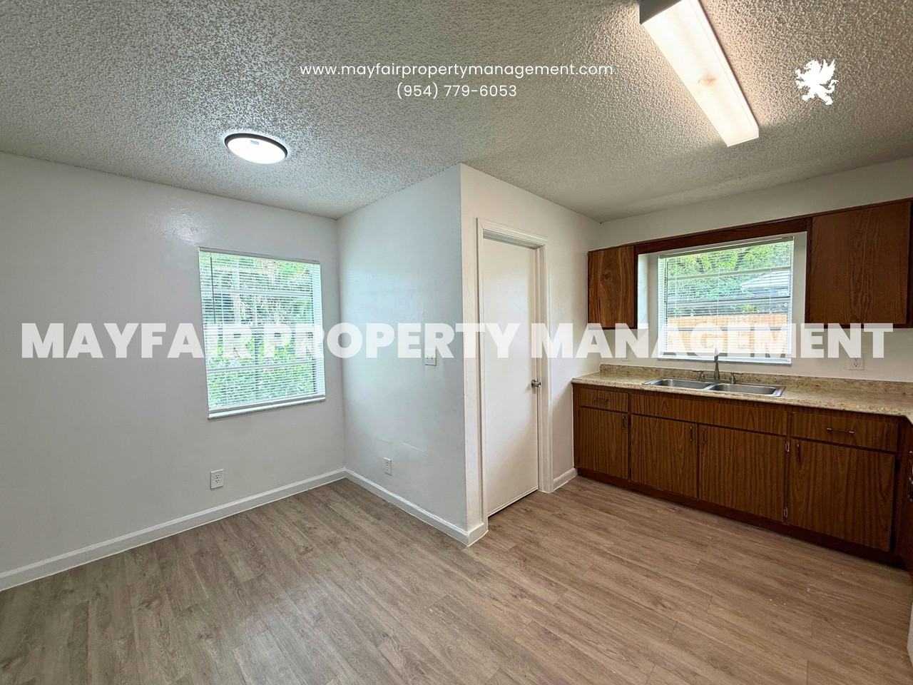 692 Neil Road - Photo 5 of 16