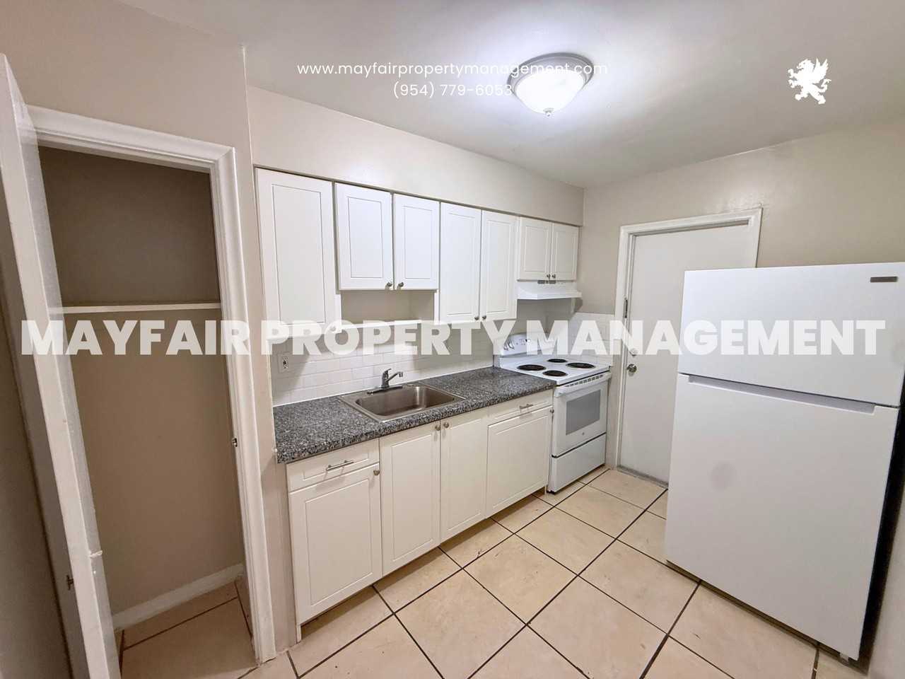 1118 North 15th Avenue - Photo 2 of 15