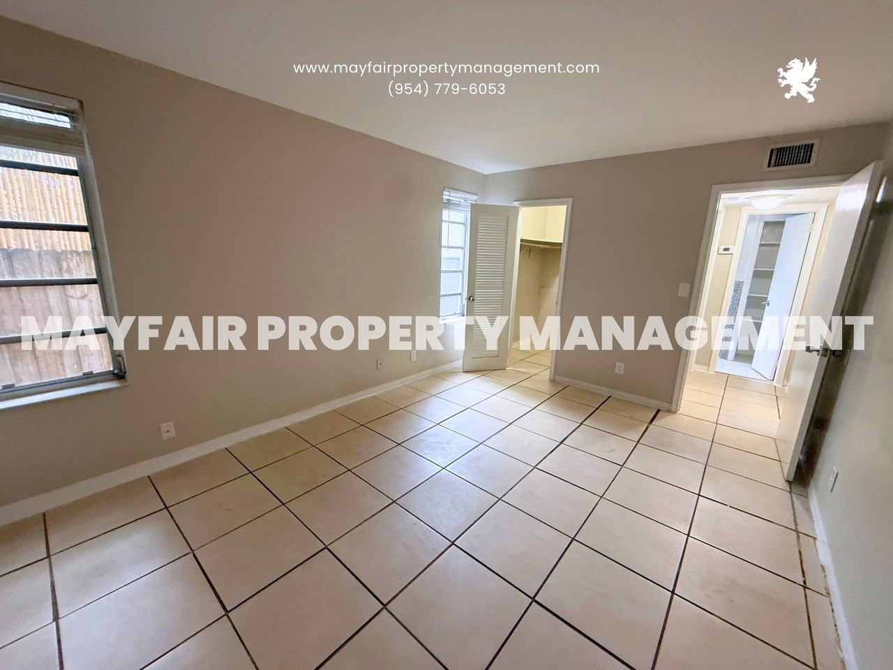1118 North 15th Avenue - Photo 4 of 15