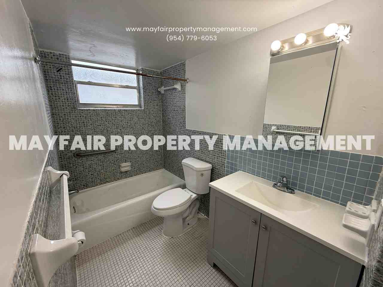 1118 North 15th Avenue - Photo 6 of 15