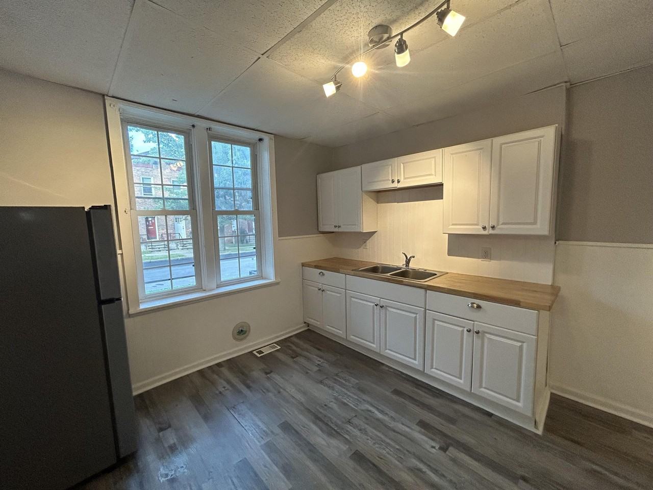 12-16 Mangam Street - Photo 4 of 19