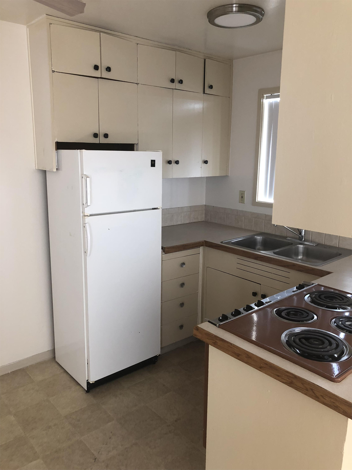 Campus Apts - Photo 4 of 7