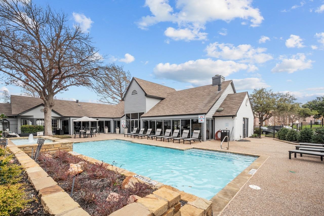 The Arbors on Oakmont - Photo 3 of 43