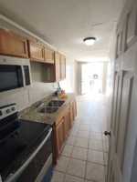 featured image of 725 Villa Dr