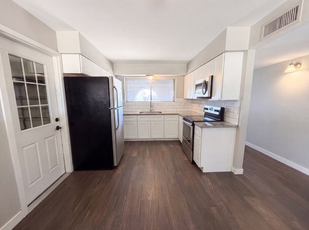 1430 East Flossmoor Avenue - Photo 3 of 13