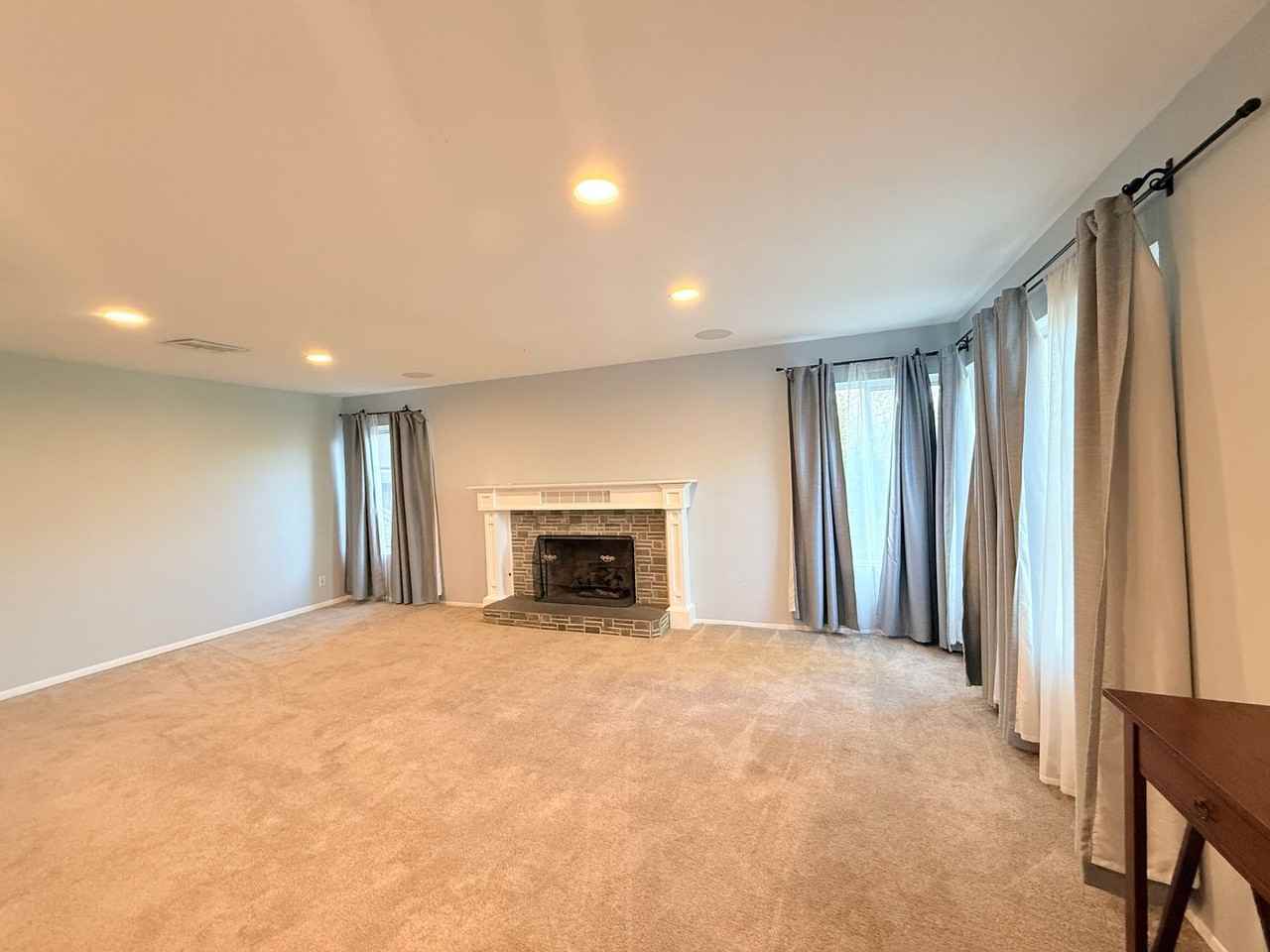 4242 Briggs Ave - Photo 3 of 42