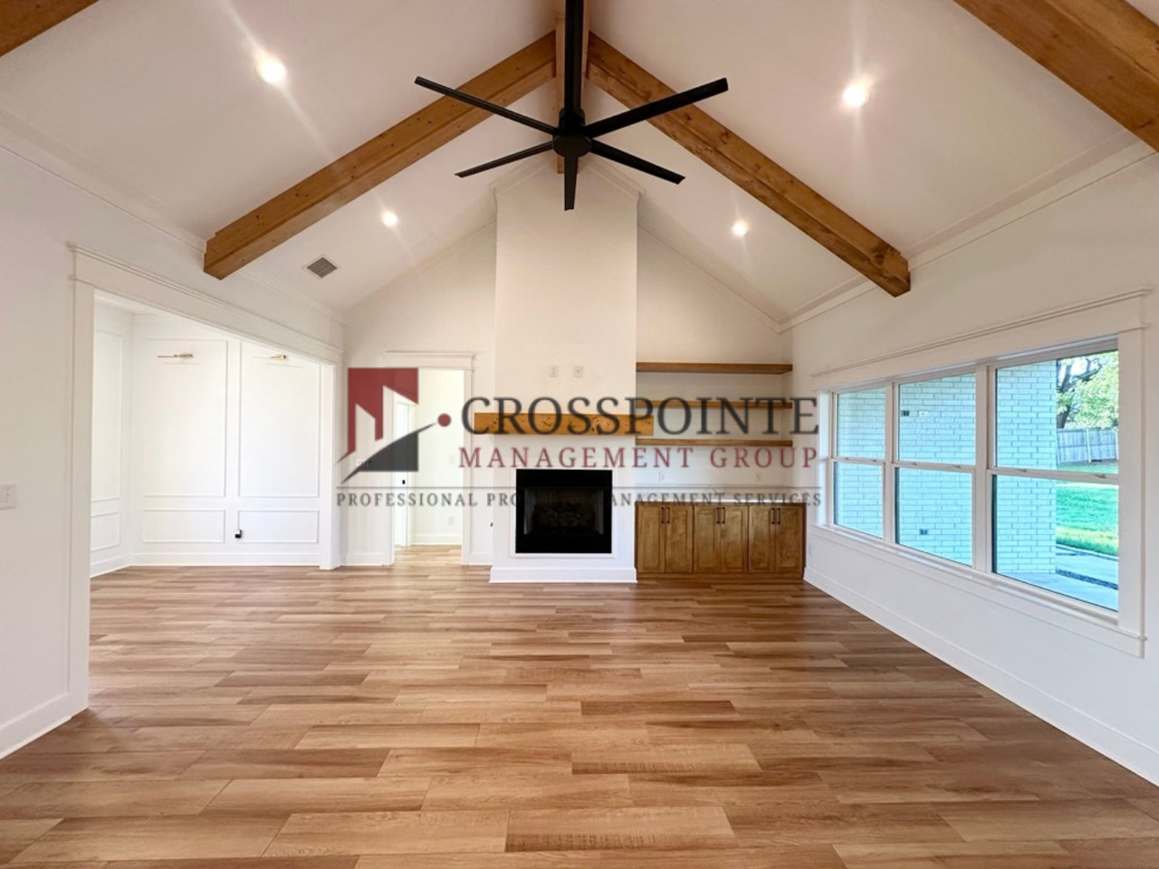 15849 Avery Ln - Photo 5 of 41