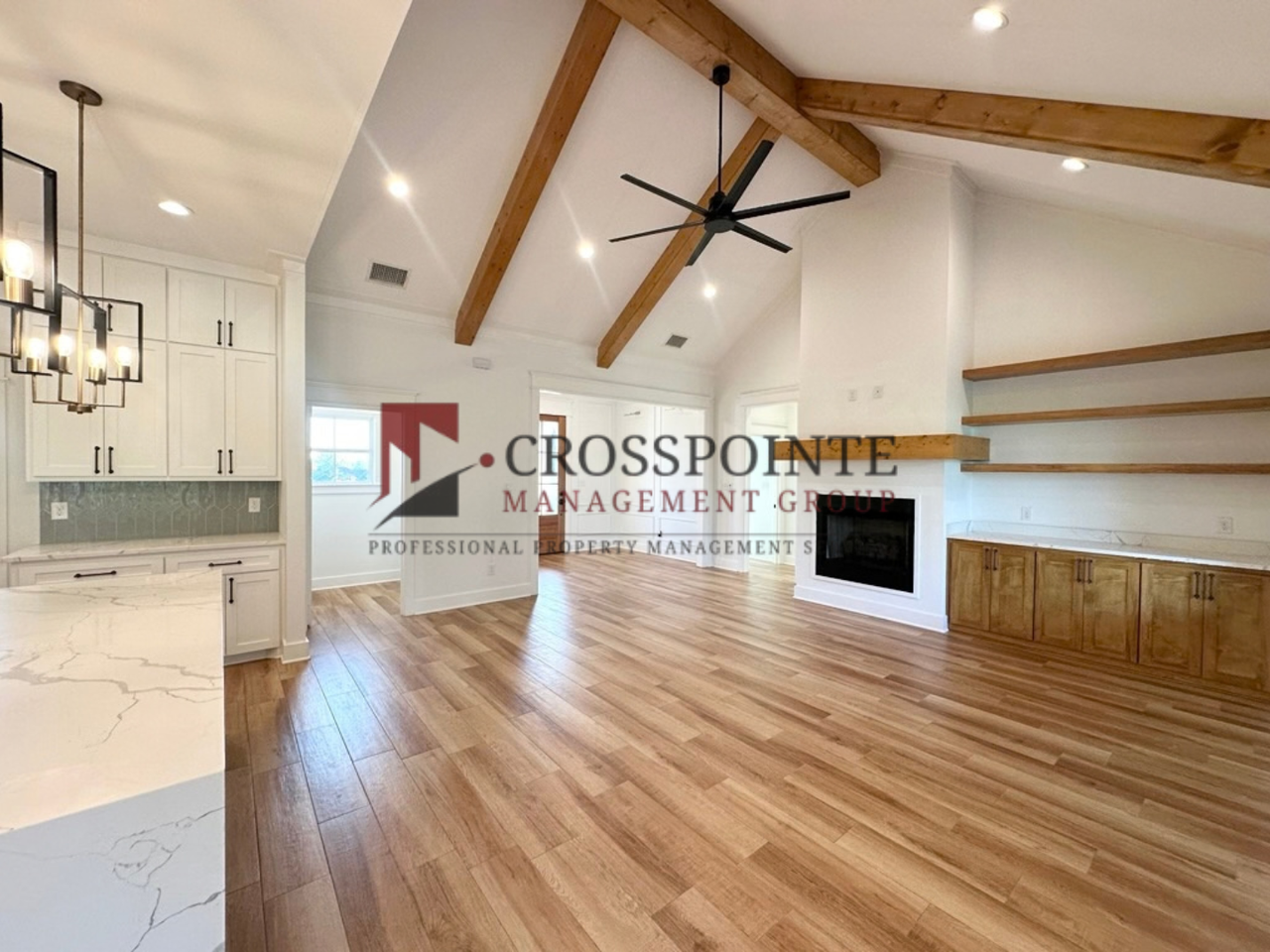 15849 Avery Ln - Photo 6 of 41