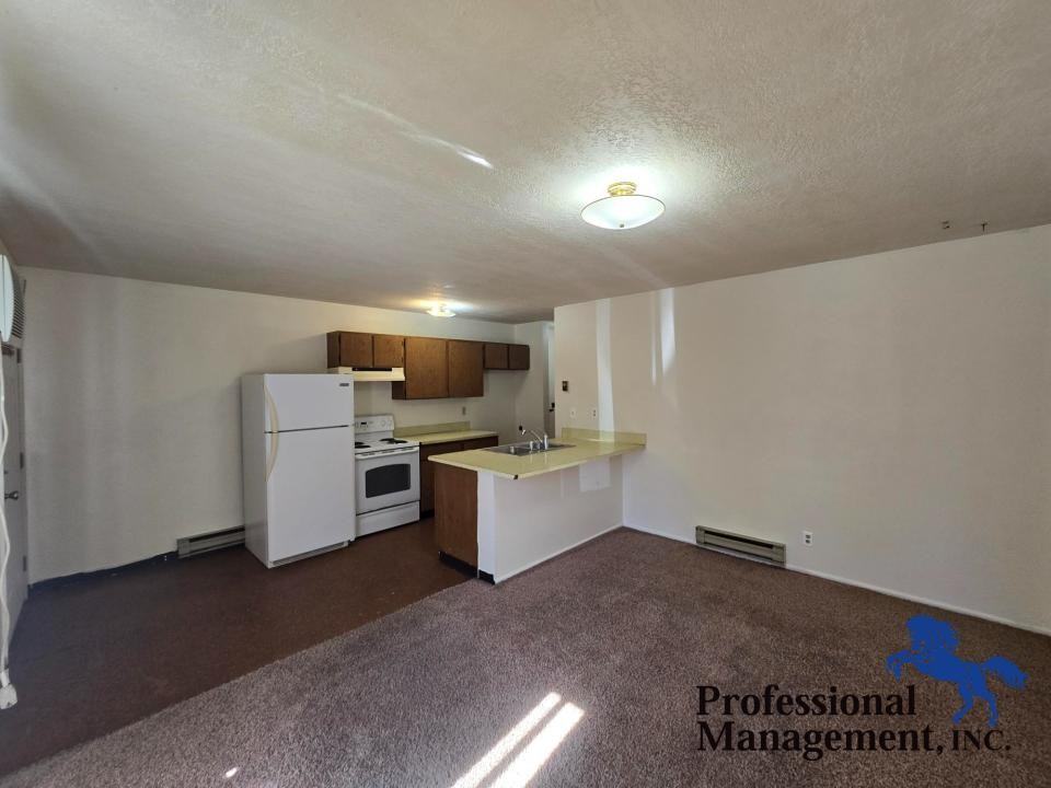 3103 2nd Ave S - Photo 3 of 6