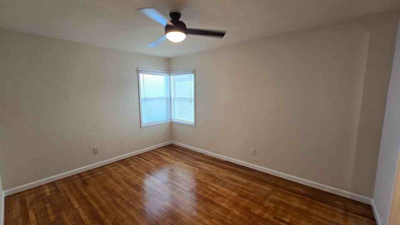 826 Allerton Ct - Photo 3 of 15