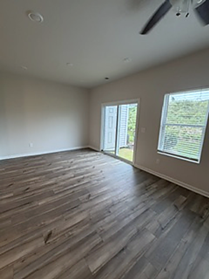 1663 Old Rivers Rd - Photo 6 of 37